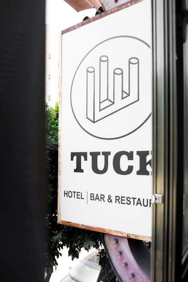 Tuck Hotel Лос-Анджелес Экстерьер фото